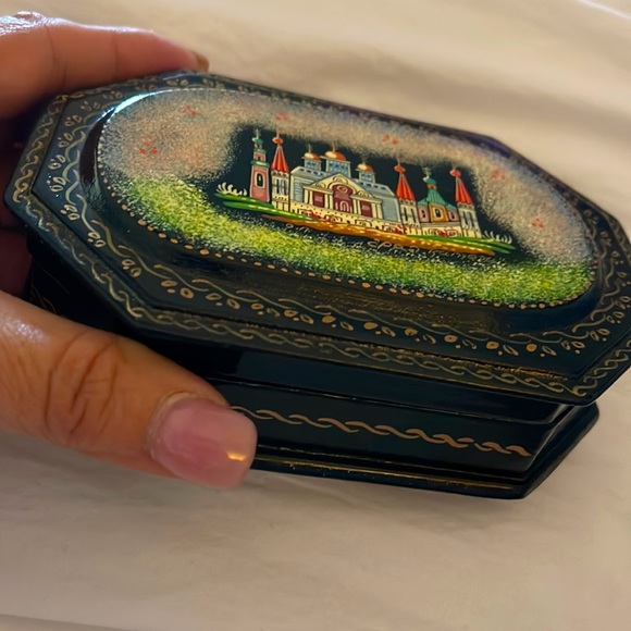 Antique Russian Lacquer Box Kholui Hand painted signed - Picture 8 of 11